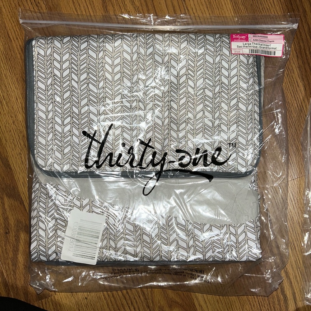 Thirty-One Large Thermal Insert